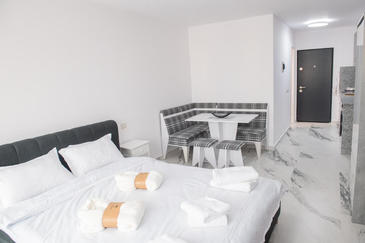 Apart Hotel Center Piatra Neamţ Eksteriør billede
