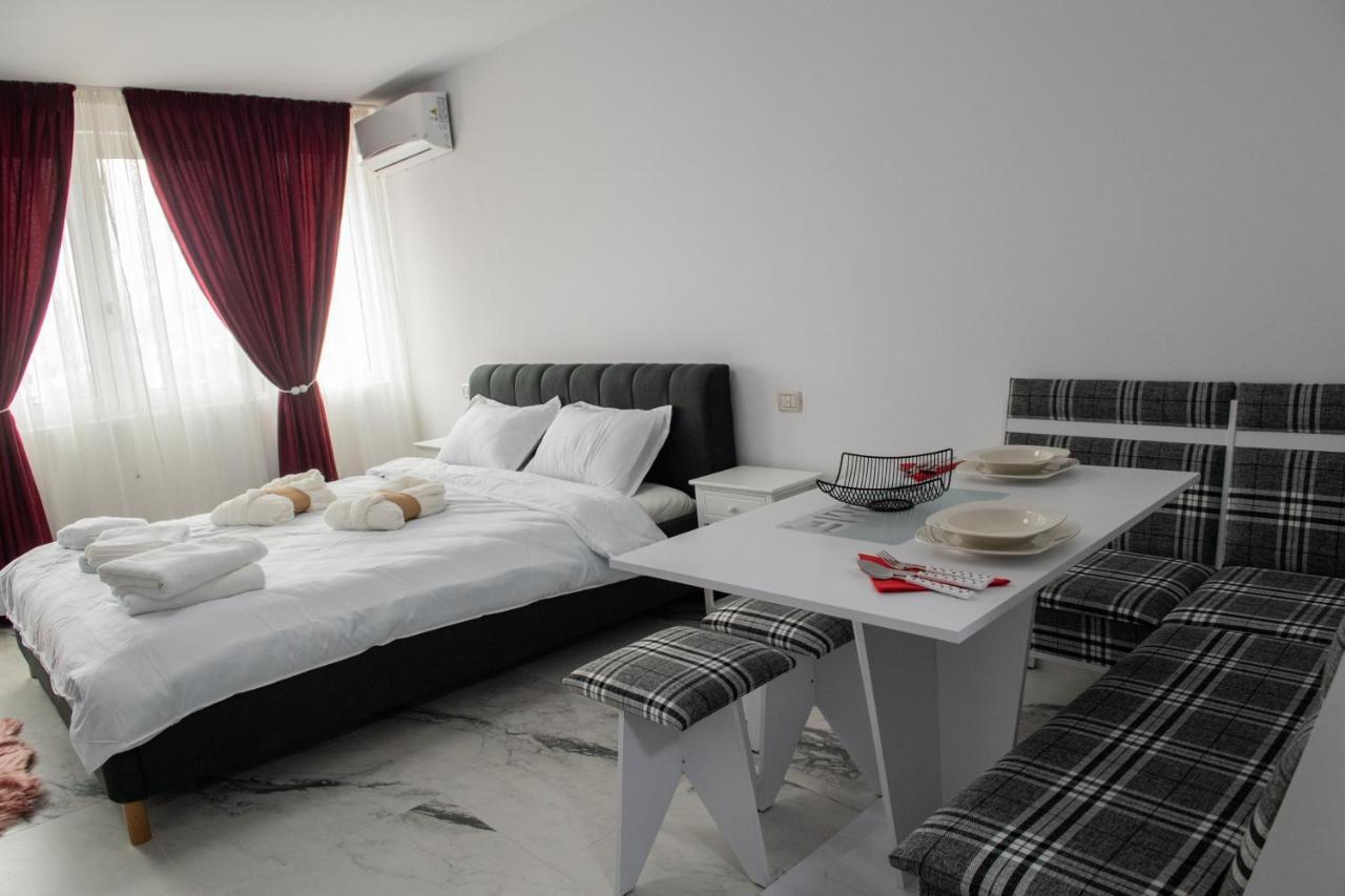 Apart Hotel Center Piatra Neamţ Eksteriør billede